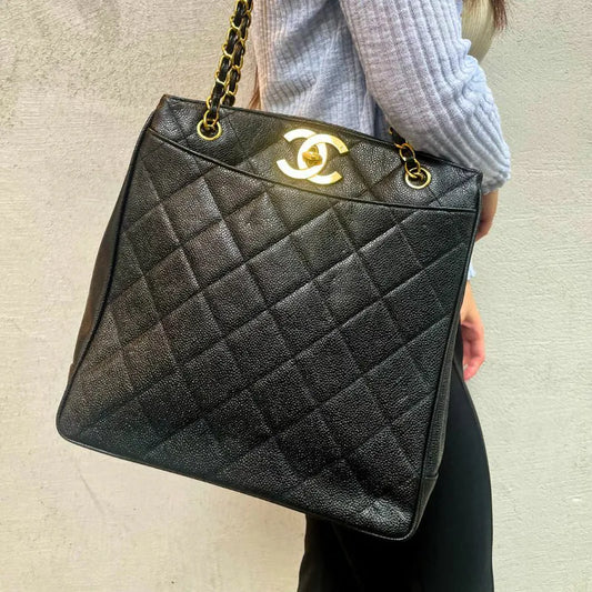 ju708-chanel-vintage-black-caviar-leather-quilted-tote-bag