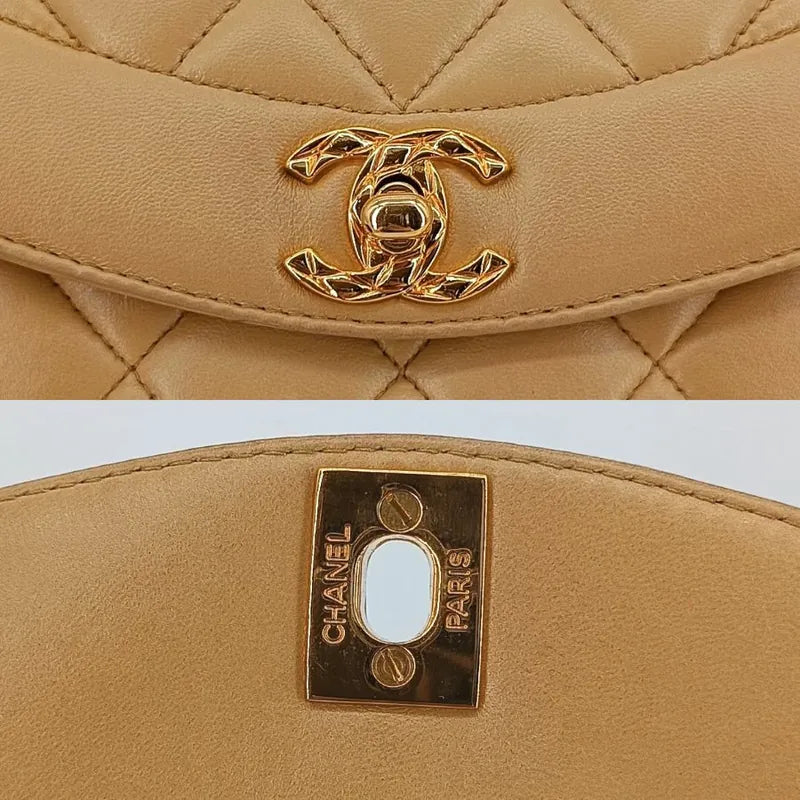 jt620-chanel-vintage-beige-lambskin-gold-chain-camera-bag