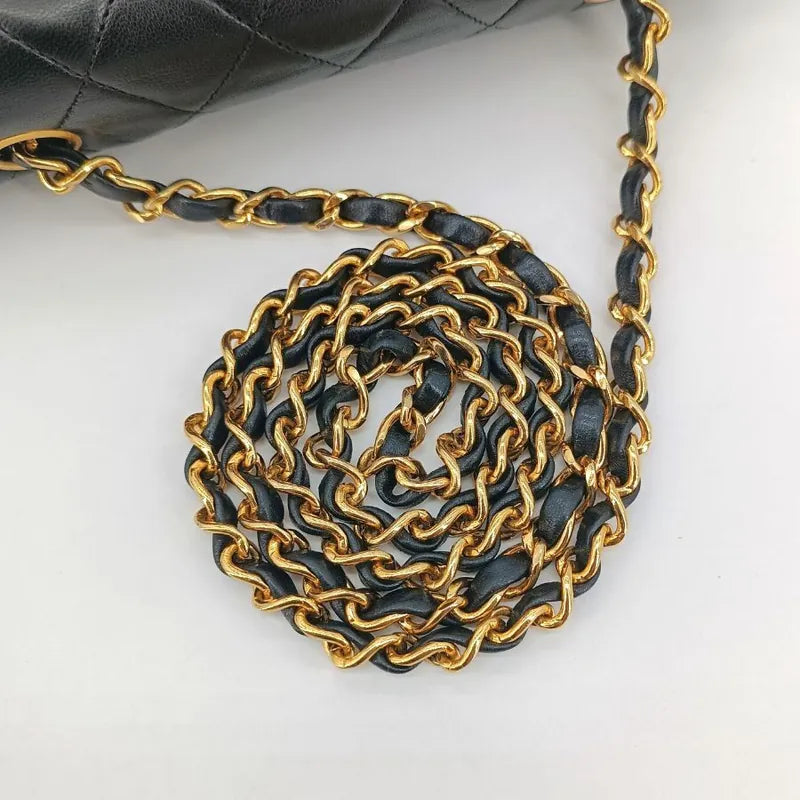 js608-chanel-vintage-black-lambskin-quilted-flap-bag