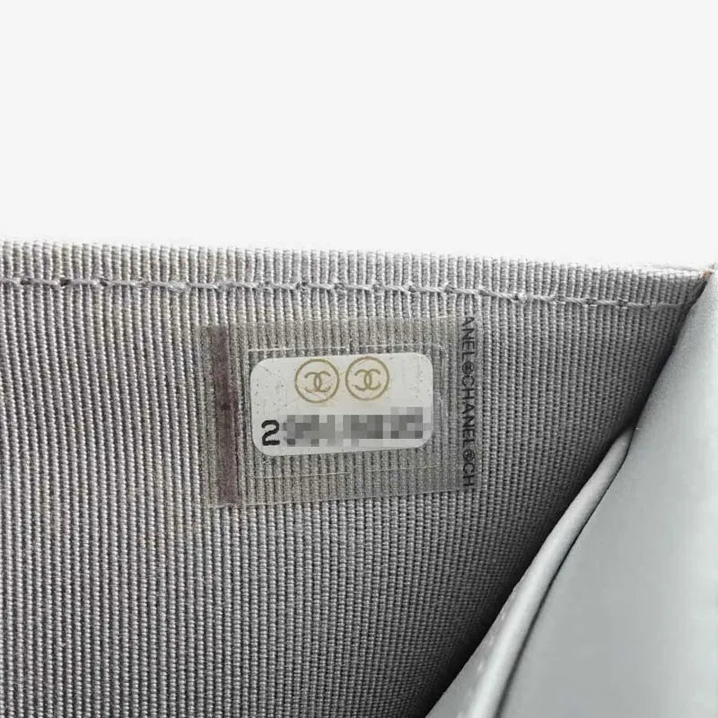 jr730-chanel-grey-lambskin-chevron-wallet