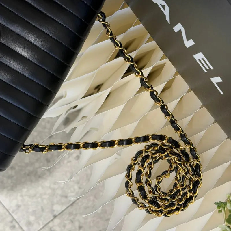 jw951-chanel-vintage-black-lambskin-horizontal-stripe-circle-turnlock-flap-bag