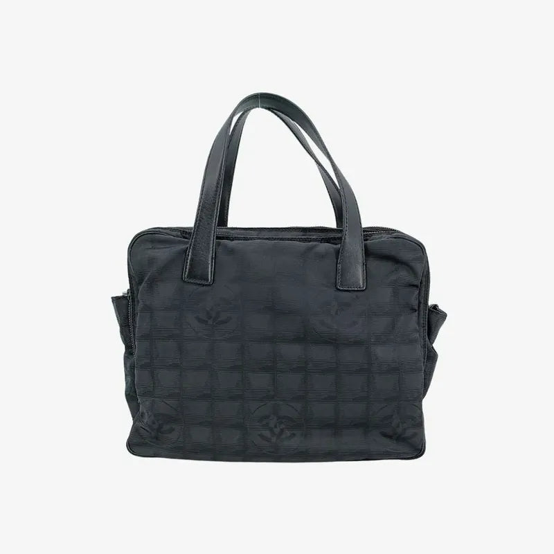 jt386-chanel-vintage-black-nylon-handbag