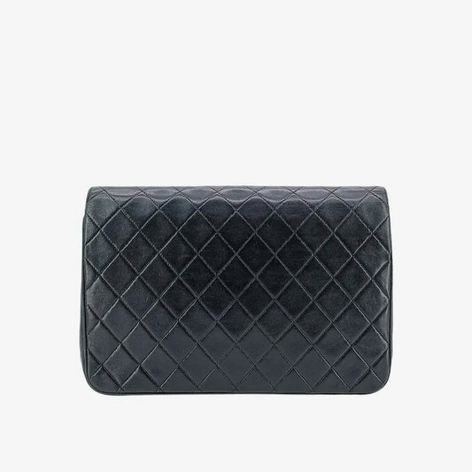 ra952-chanel-vintage-black-lambskin-quilted-flap-bag