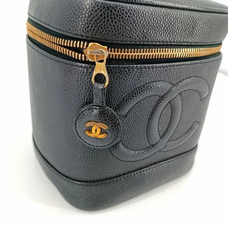 tk017-chanel-vintage-black-caviar-leather-cosmetic-bag