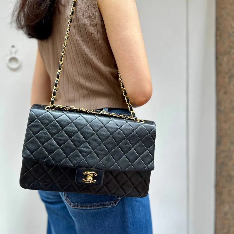 jt914-chanel-vintage-black-lambskin-27cm-classic-flap-bag