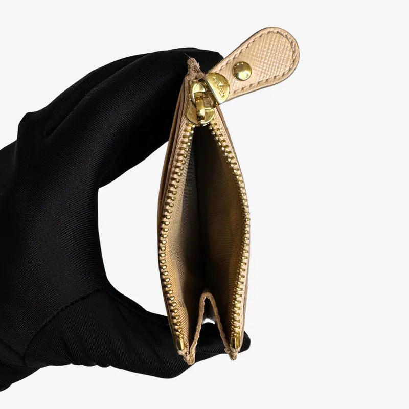 jy345-salvatore-ferragamo-vintage-beige-caviar-leather-card-holder