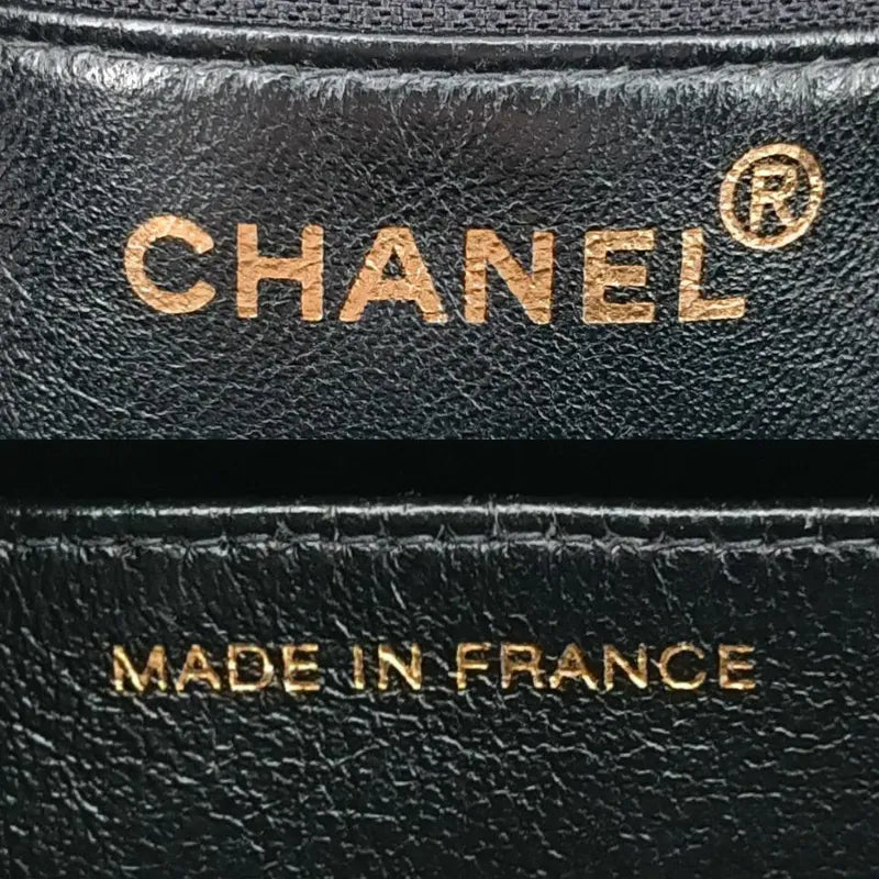 jw210-chanel-vintage-black-lambskin-quilted-tote-bag