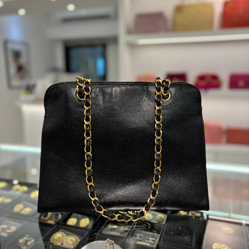 rc468-chanel-vintage-black-caviar-leather-tote-bag