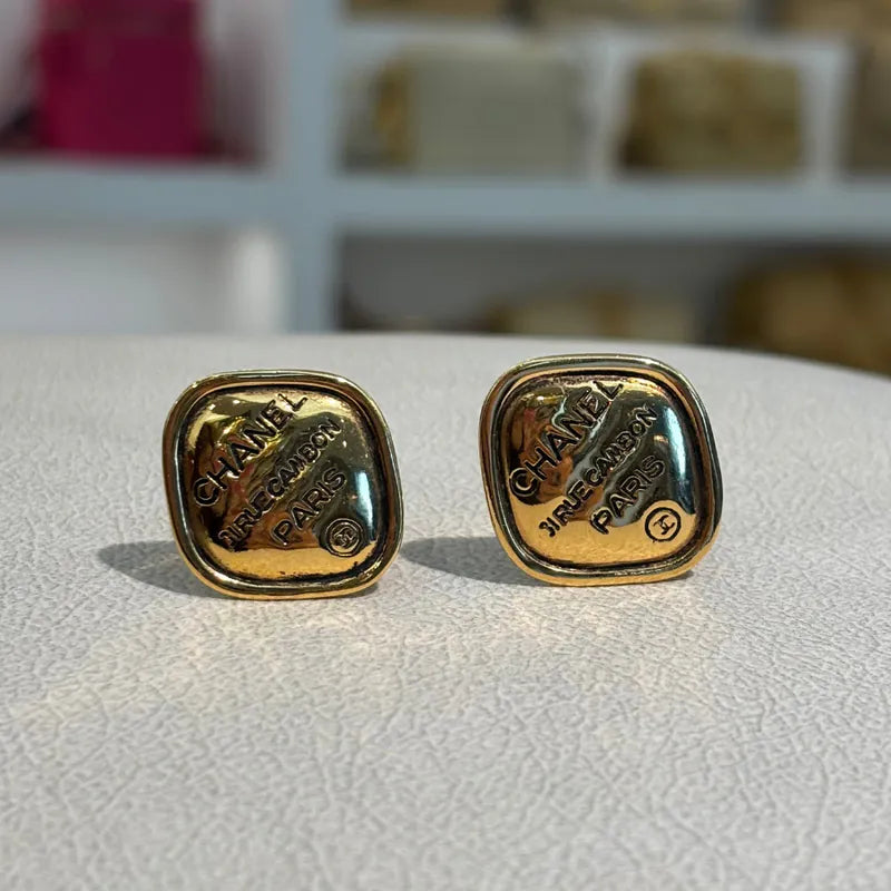 rb617-chanel-vintage-diamond-gold-plated-clip-on-earrings