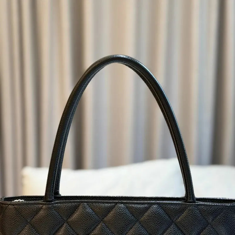 jw389-chanel-vintage-black-caviar-leather-1804-tote-bag