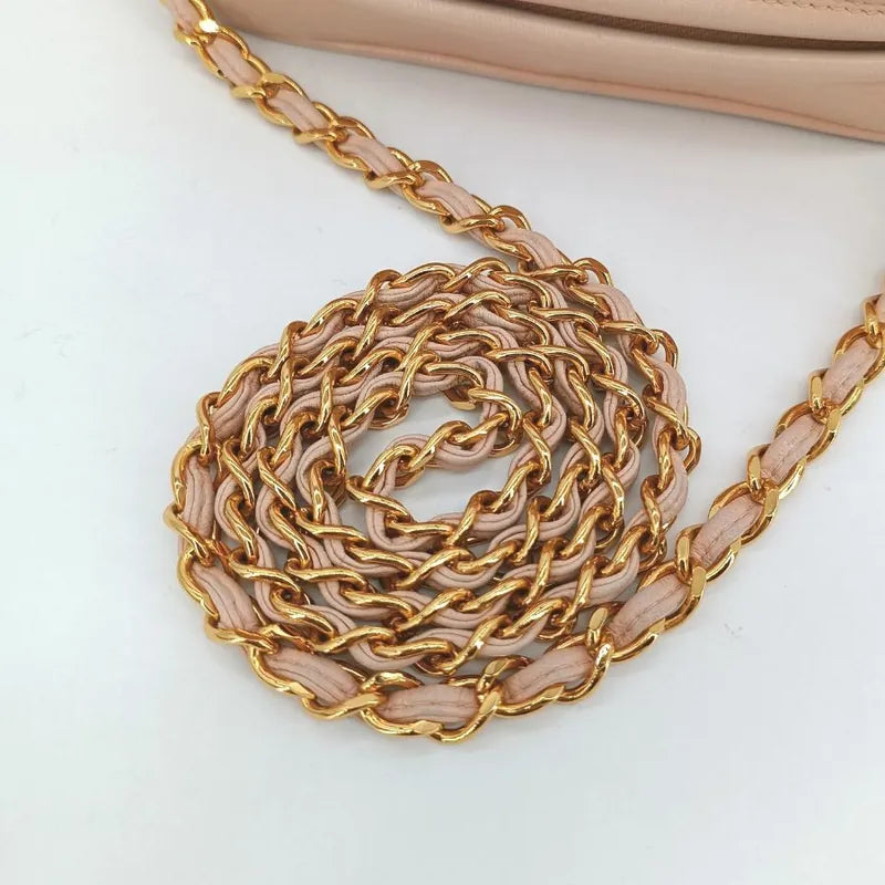 ra349-chanel-vintage-pink-lambskin-tessel-camera-bag