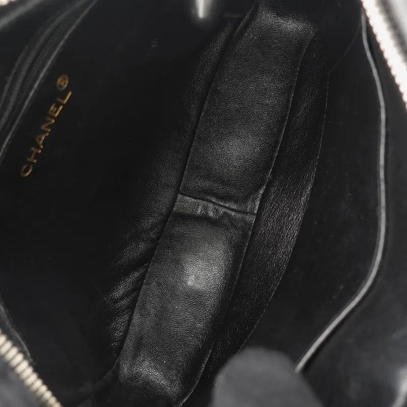 jq593-chanel-vintage-black-caviar-embossed-logo-camera-bag