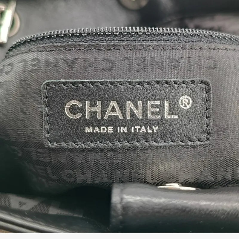 rb512-chanel-vintage-black-lambskin-chocolate-bar-tote-bag