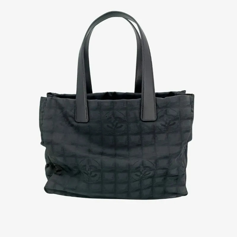 tk008-chanel-vintage-black-nylon-tote-bag