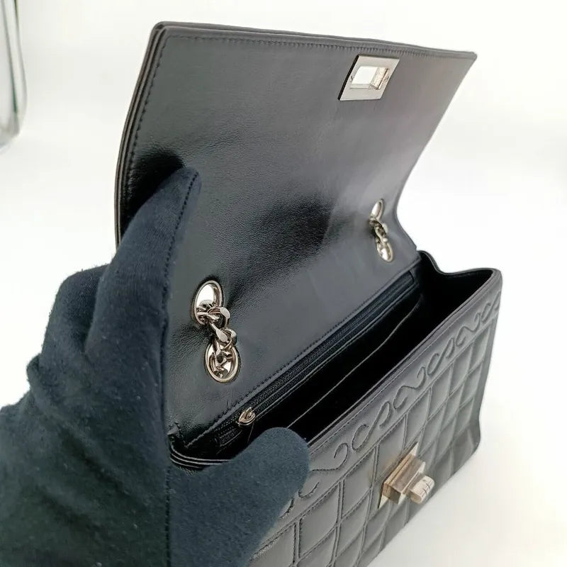 js662-chanel-vintage-black-lambskin-checked-255-flap-bag