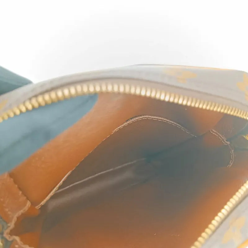 js412-louis-vuitton-danube