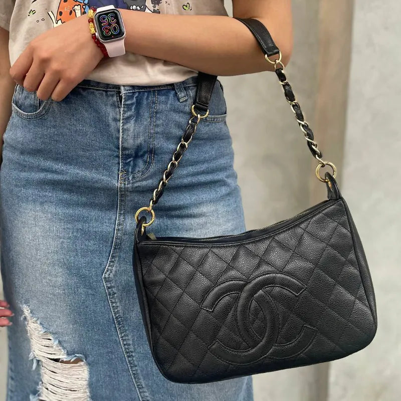 rb425-chanel-vintage-black-caviar-leather-quilted-chain-handbag