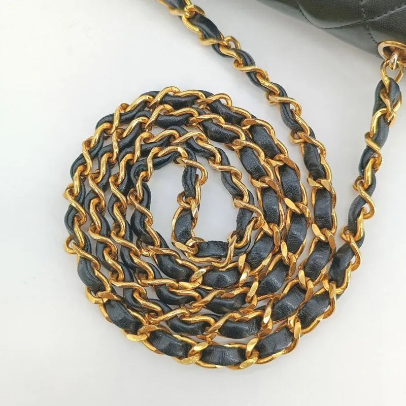 jah188-chanel-vintage-black-lambskin-flap-bag