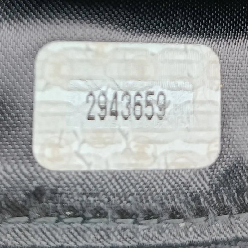 ju947-chanel-vintage-black-lambskin-quilted-camera-bag