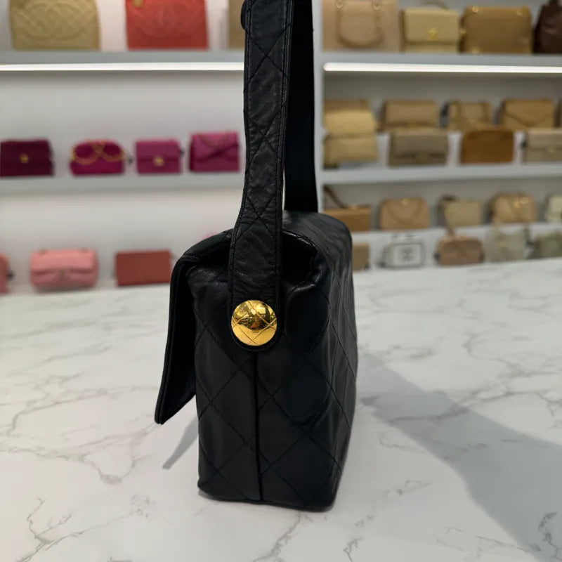 rc443-chanel-vintage-black-lambskin-straight-flap-handbag