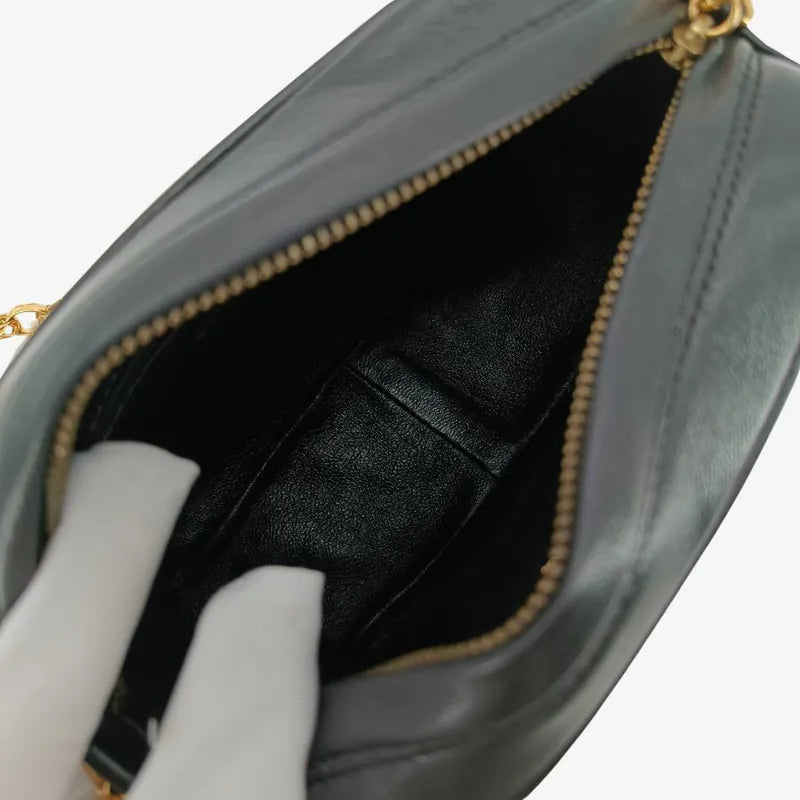 ju480-chanel-vintage-black-lambskin-gold-chain-tassel-camera-bag