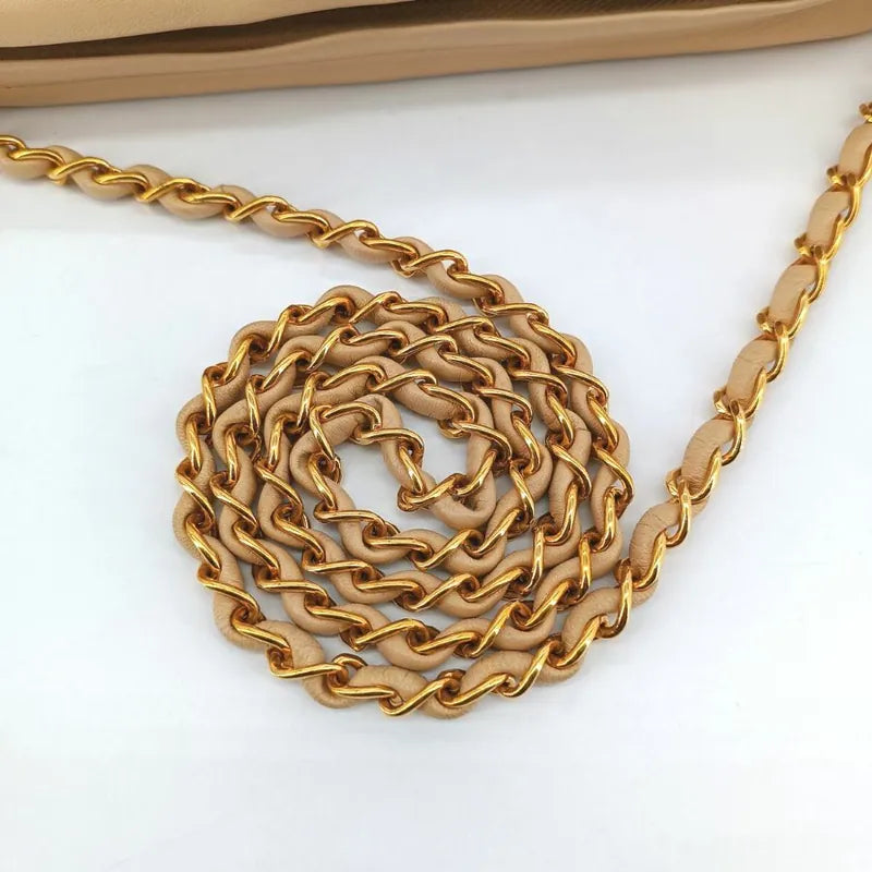 jah126-chanel-vintage-beige-lambskin-tassel-camera-bag