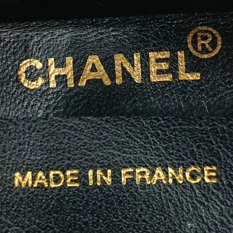 rb913-chanel-vintage-black-lambskin-tote-bag