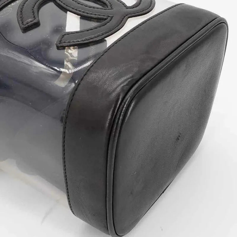 jr731-chanel-vintage-black-lambskin-pvc-cosmetic-bag