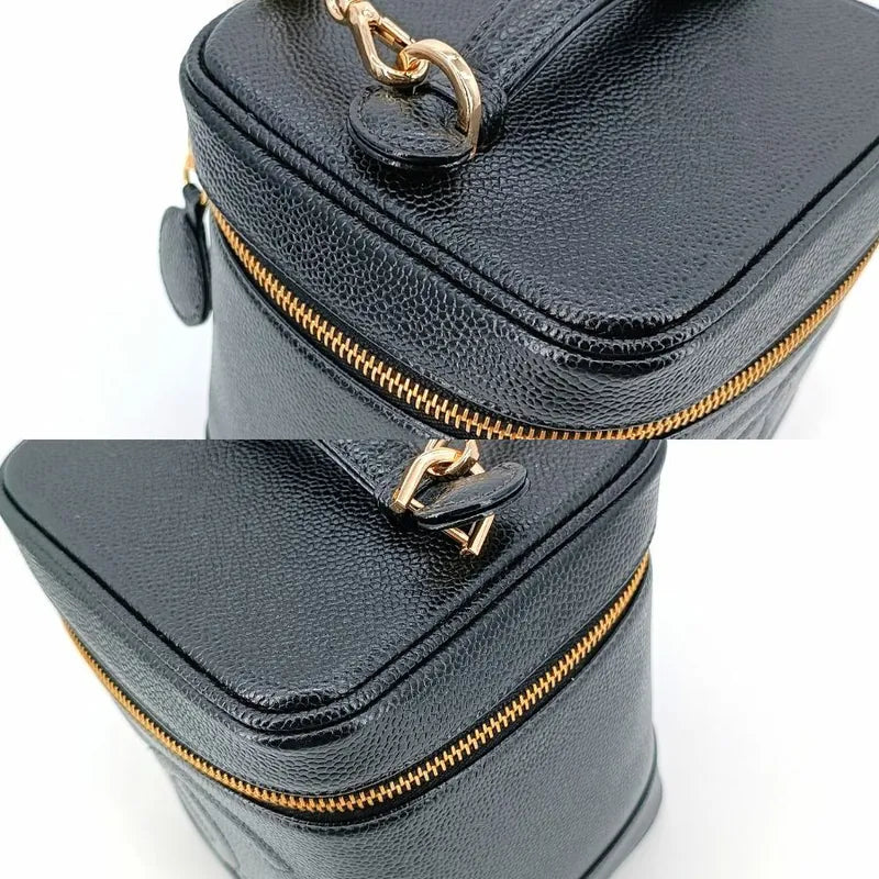 jt216-chanel-vintage-black-caviar-leather-cosmetic-bag