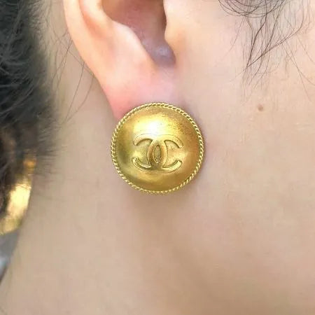 jt081-chanel-vintage-cc-gold-rope-edge-clip-on-earrings