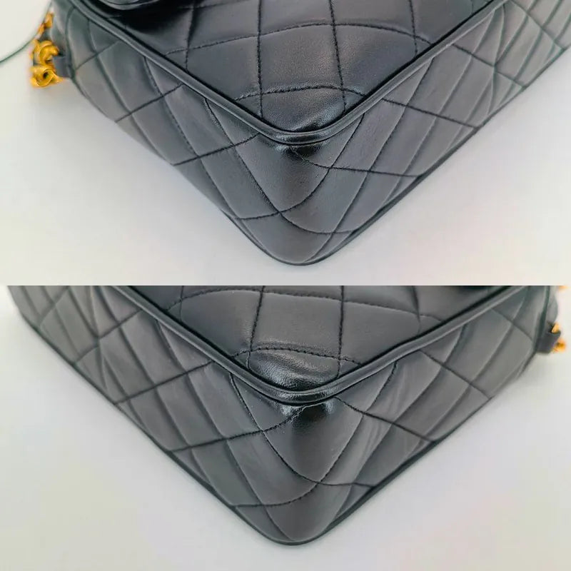 jw234-chanel-vintage-black-lambskin-quilted-camera-bag