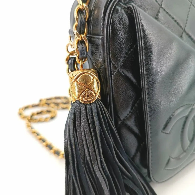 jt135-chanel-vintage-black-lambskin-quilted-camera-bag