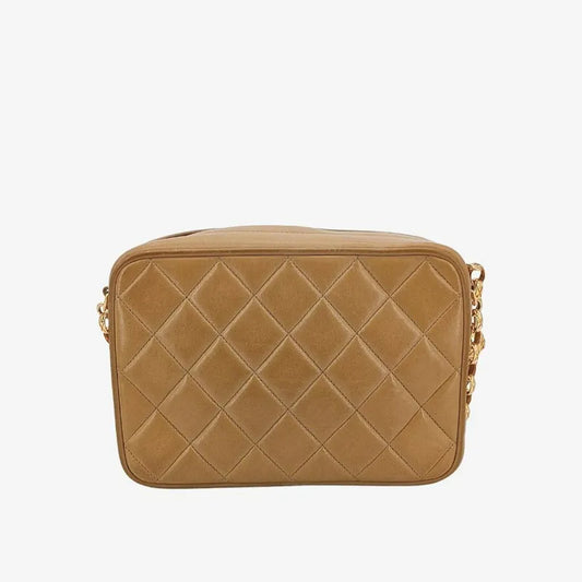 jt286-chanel-vintage-beige-lambskin-gold-chain-camera-bag