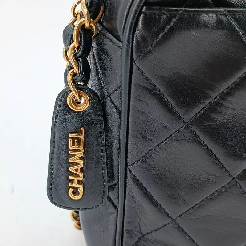 ra827-chanel-vintage-black-lambskin-quilted-camera-bag