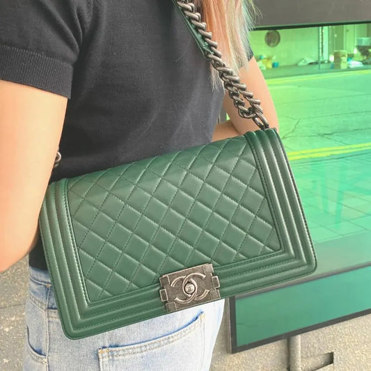js558-chanel-boy-green-lambskin-flap-bag