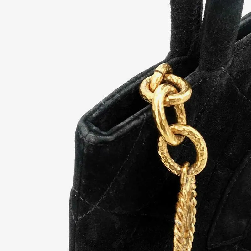 c183-chanel-vintage-black-suede-quilted-tote-bag