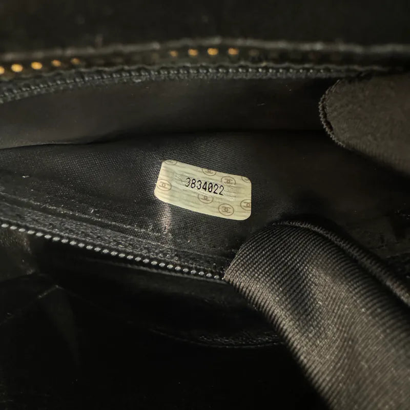 rc617-chanel-vintage-black-lambskin-mini-tote-bag