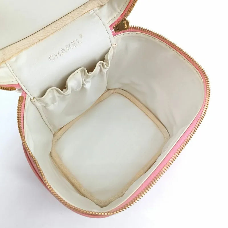 ra206-chanel-vintage-pink-caviar-leather-cosmetic-bag