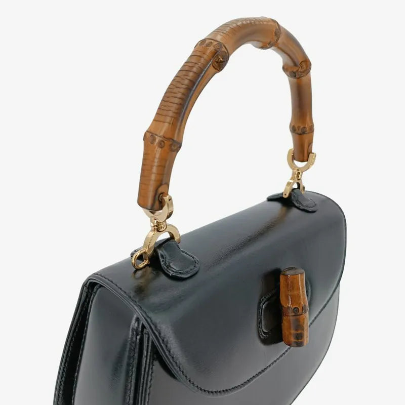 jt760-gucci-vintage-black-box-leather-bamboo-shoulder-bag