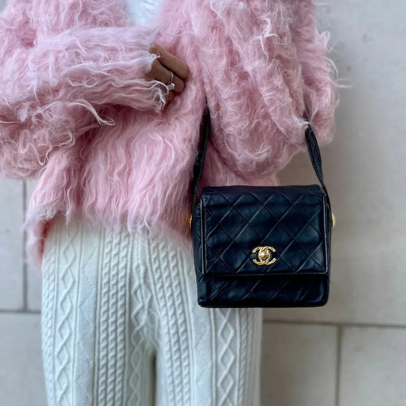 rc443-chanel-vintage-black-lambskin-straight-flap-handbag