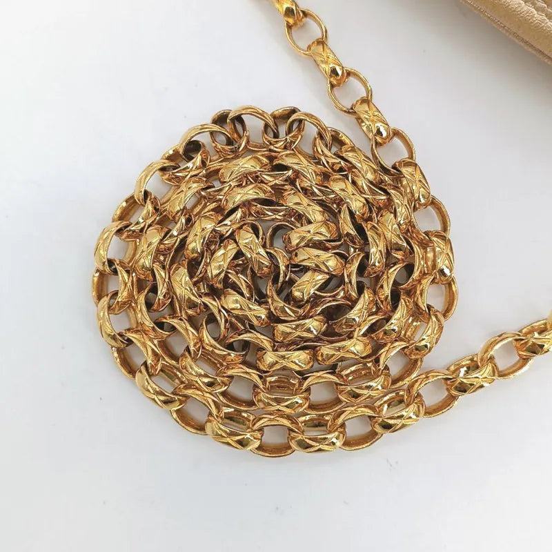 c462-chanel-vintage-gold-lambskin-gold-chain-camera-bag