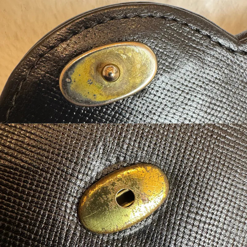 rc732-yves-saint-laurent-vintage-leahter-black-shoulder-bag