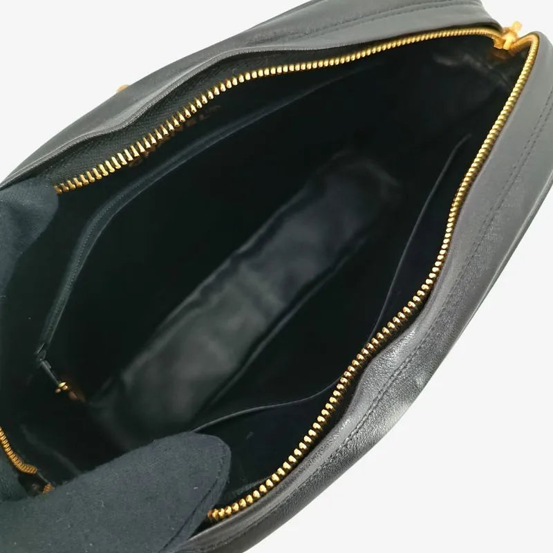 ra455-chanel-vintage-black-lambskin-gold-chain-camera-bag