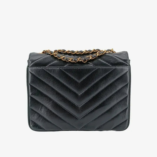 jt283-chanel-vintage-black-lambskin-chevron-envelope-flap-bag