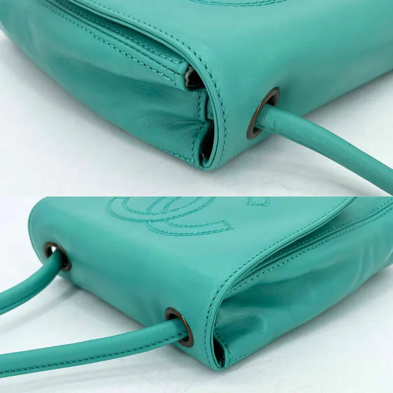 jw031-chanel-vintage-light-blue-lambskin-shoulder-bag