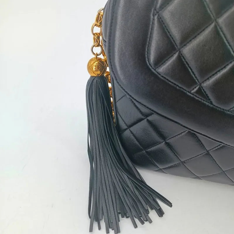 rb288-chanel-vintage-black-lambskin-gold-chain-camera-bag