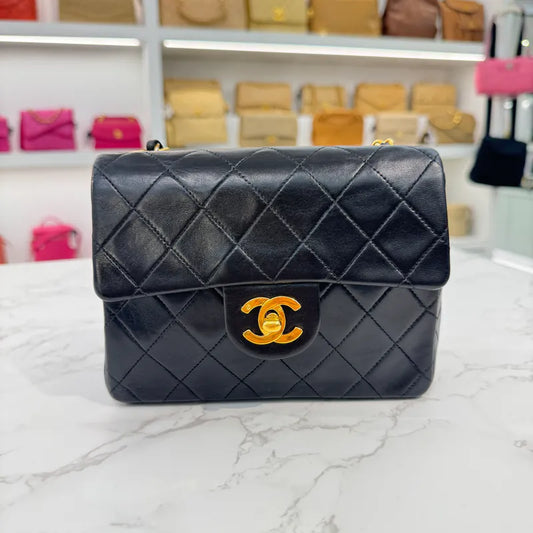 rc581-chanel-vintage-black-lambskin-classic-mini-flap-bag