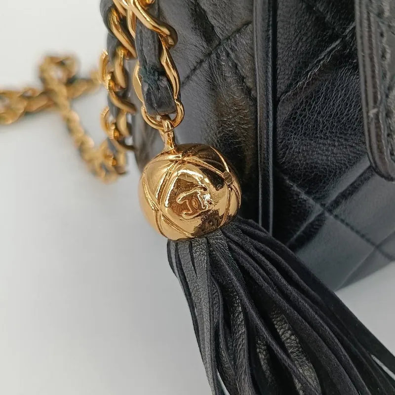 jt282-chanel-vintage-black-lambskin-quilted-camera-bag