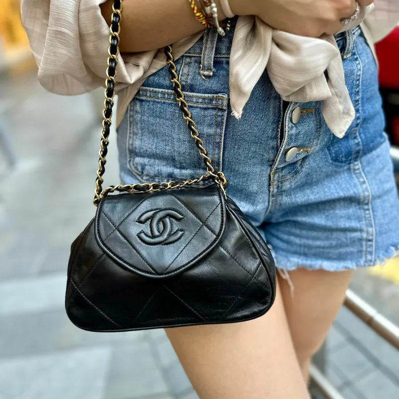 ra788-chanel-vintage-black-lambskin-quilted-flap-bag