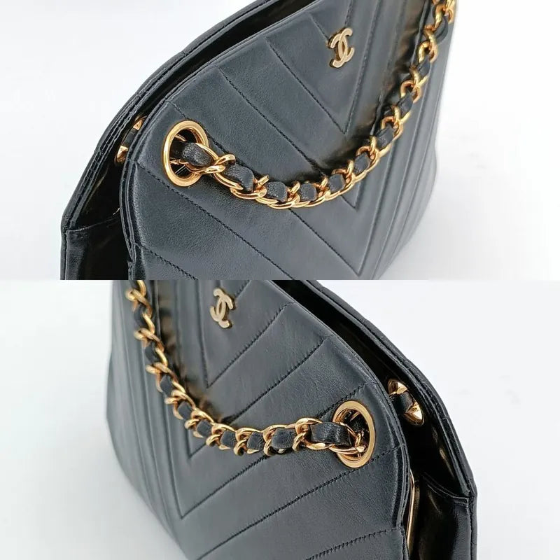 js707-chanel-vintage-black-lambskin-chevron-handbag